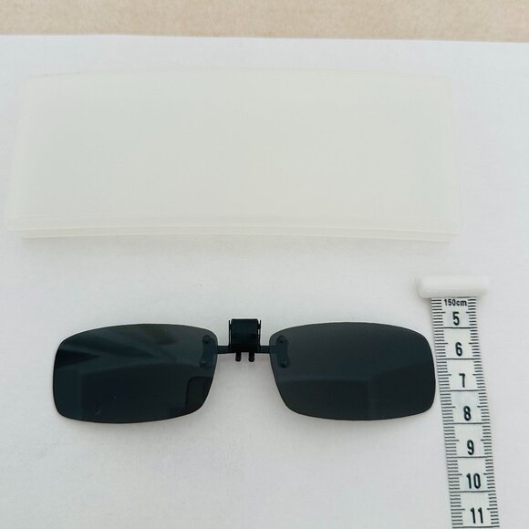 🕶 Polarized Sunglasses Clip Ons Rectangle-shaped - Picture 6 of 7
